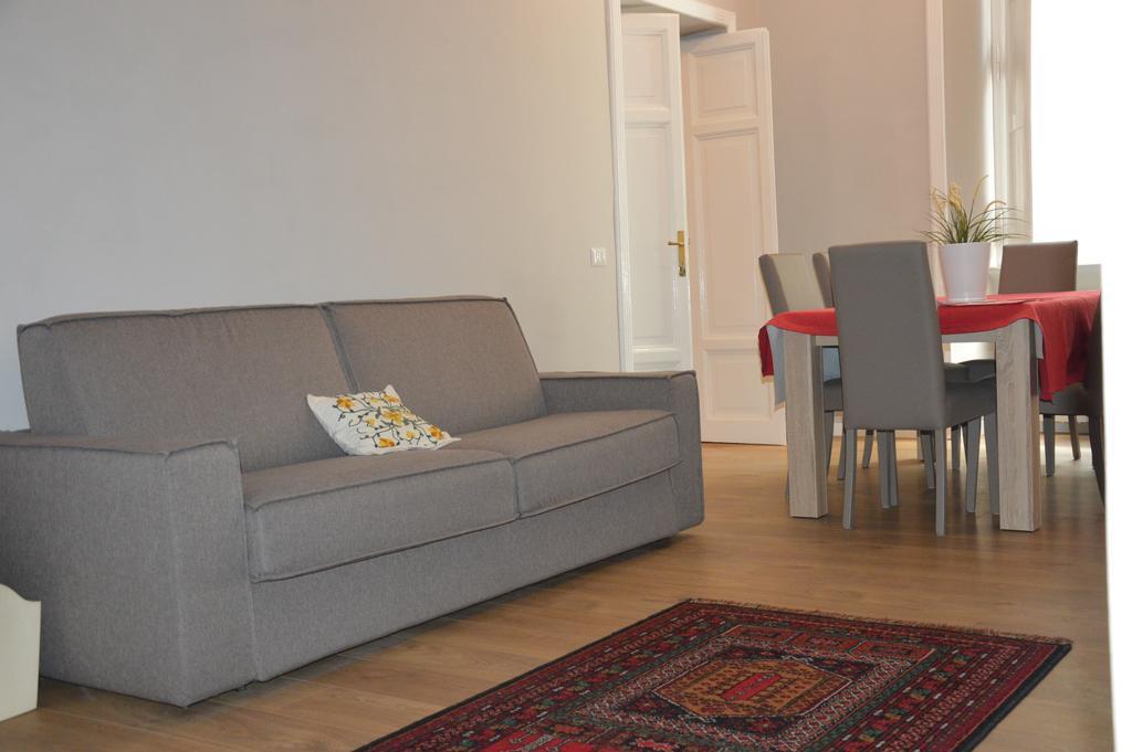 Apartment Luxury In Rattazzi Rom